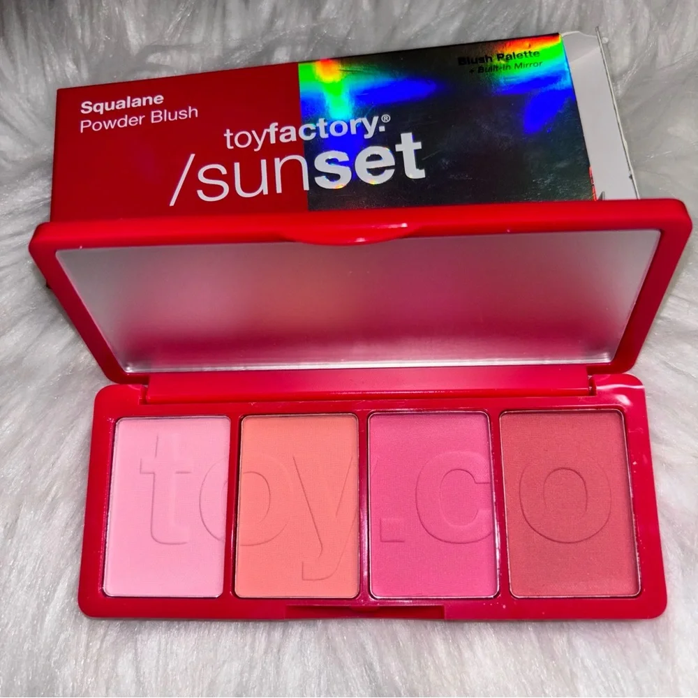 💝NIB TOY FACTORY SUNSET SQUALENE BLUSH PALETTE💝